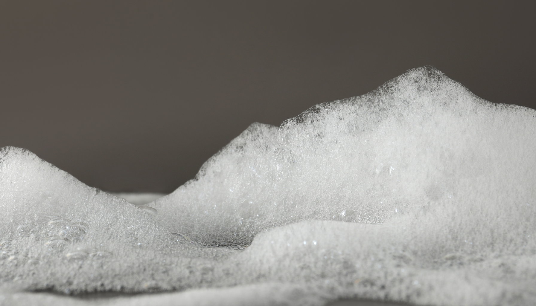 The Power of Natural Foam: How Jevie’s Coconut-Derived Surfactants Provide Gentle, Effective Cleansing
