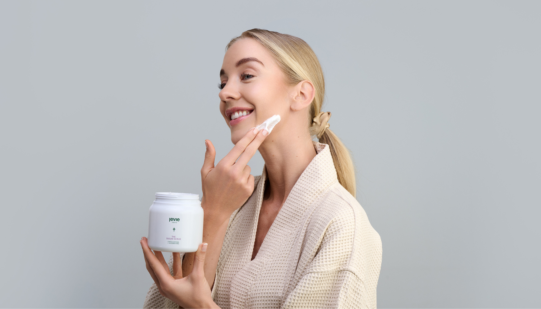 How Exfoliation Boosts Absorption of Skincare