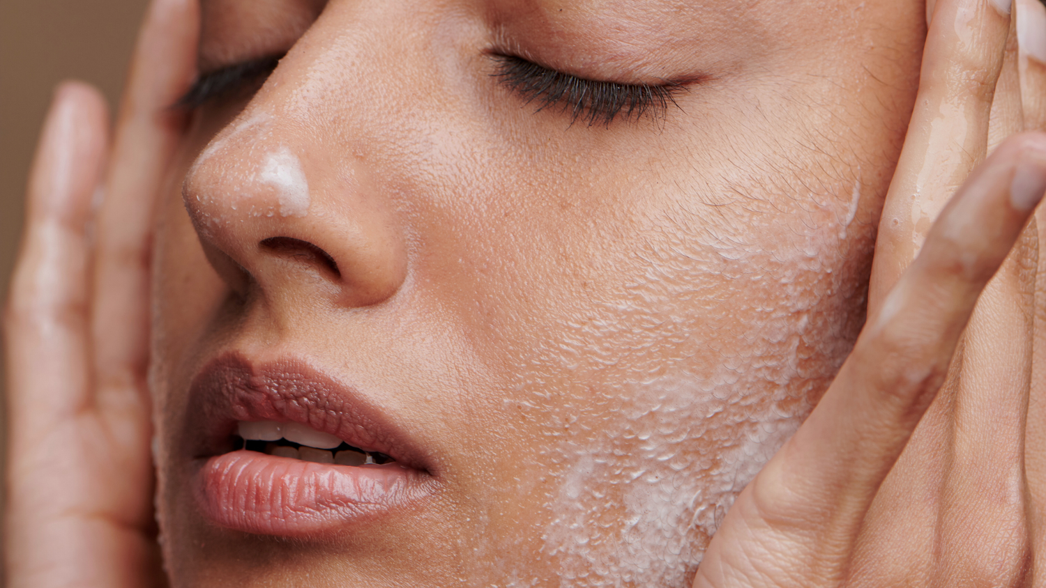 How to Detox Your Skin Naturally: From Supplements to Skincare