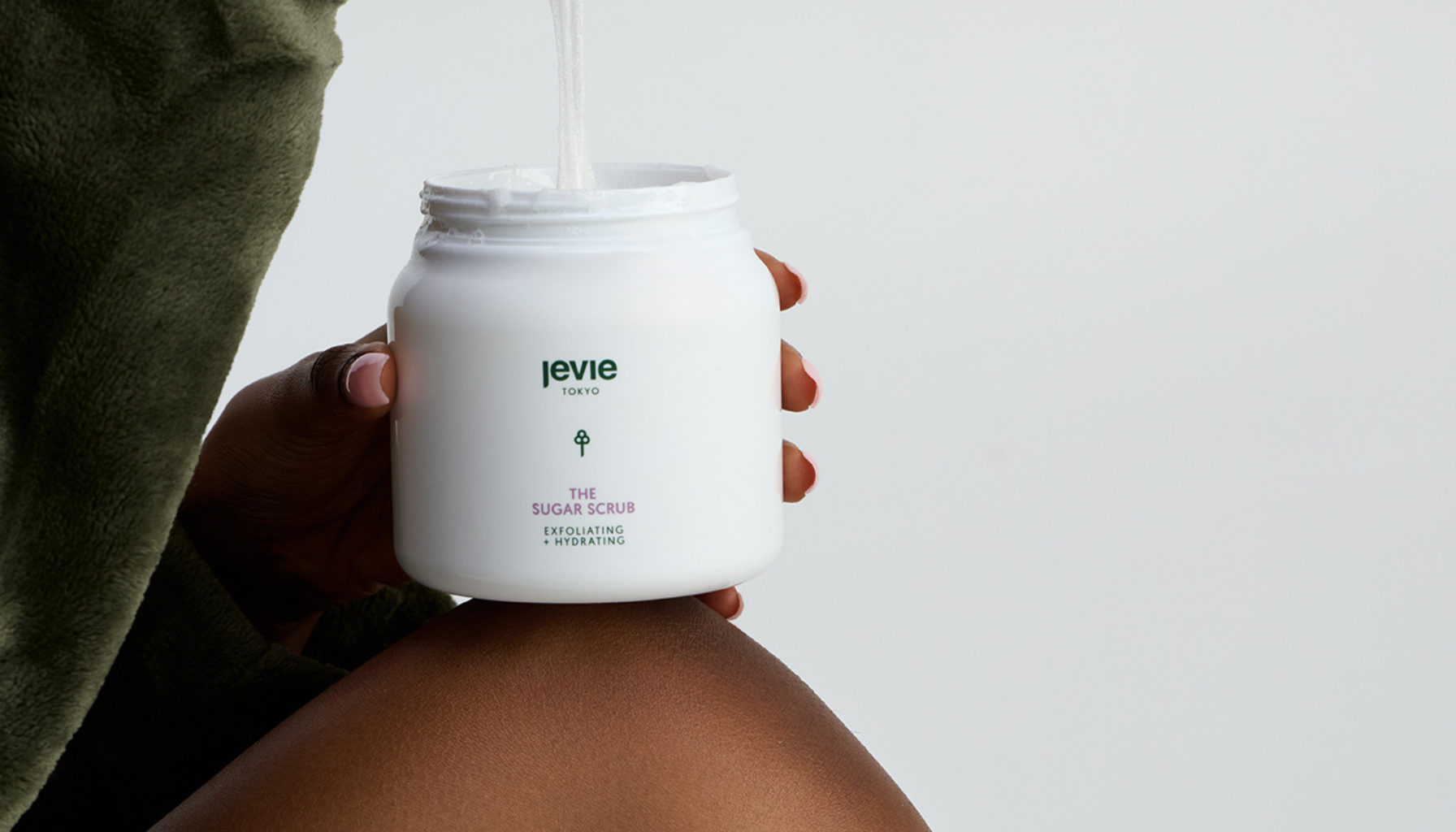 Preparing the Skin for Summer: Why Gentle Exfoliation Matters
