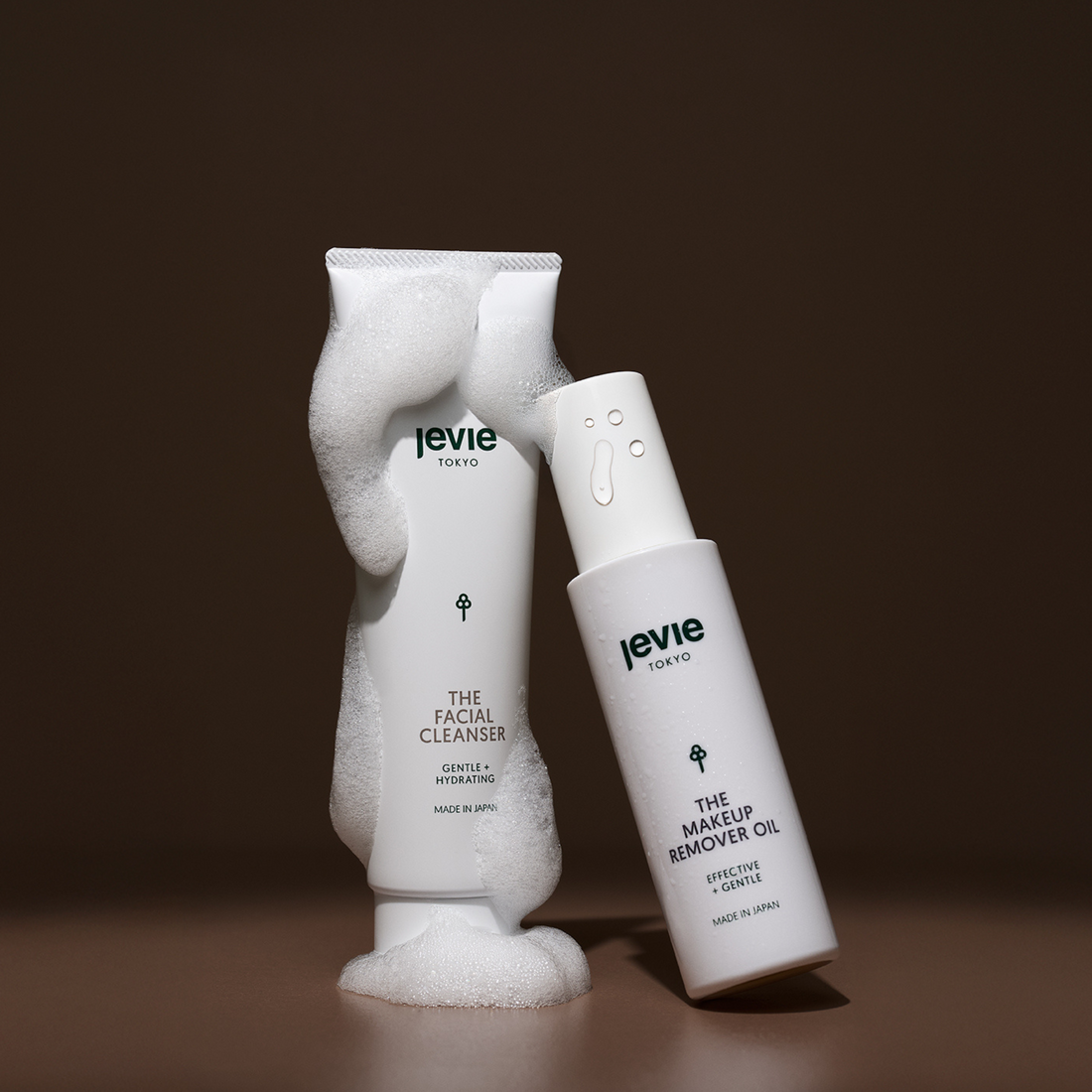 THE DOUBLE CLEANSER