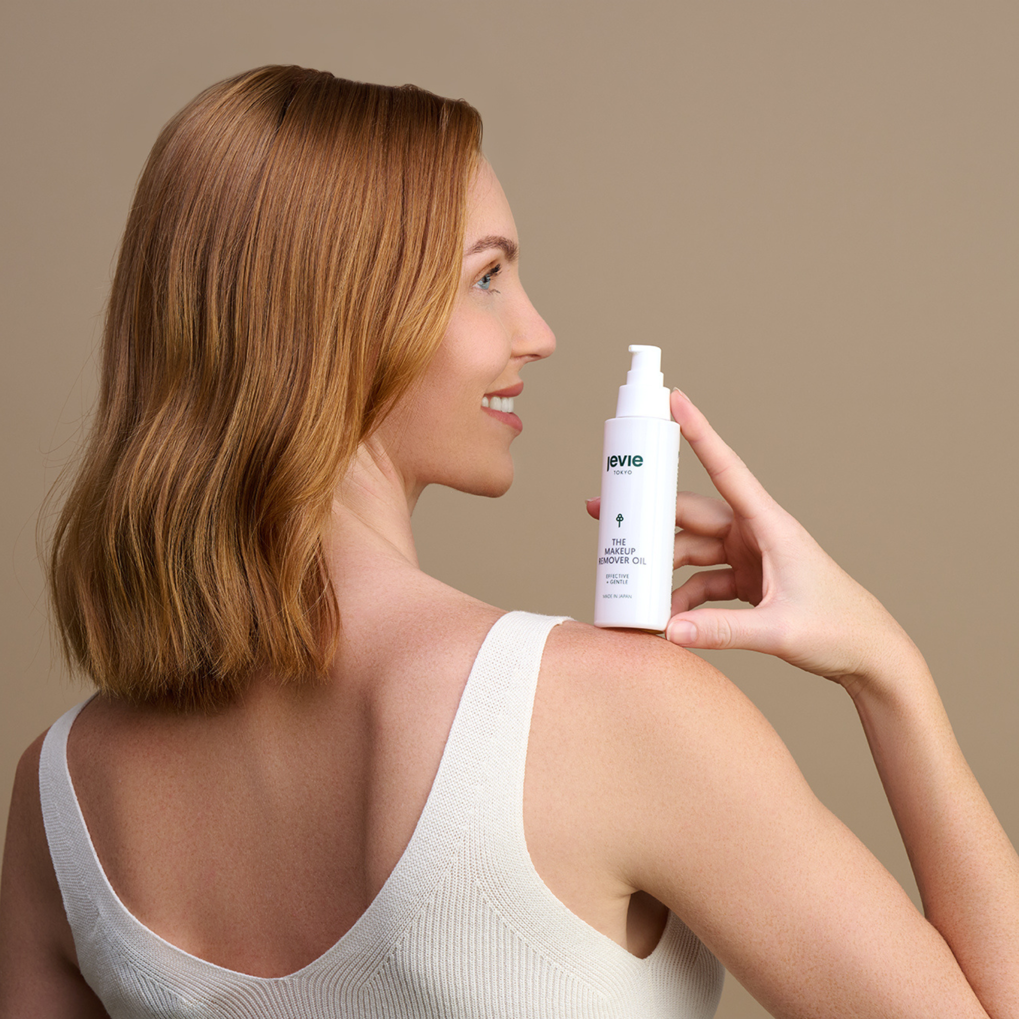 THE MAKEUP REMOVER OIL