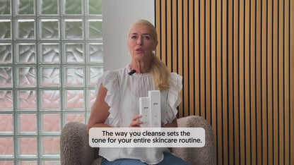 THE DOUBLE CLEANSER